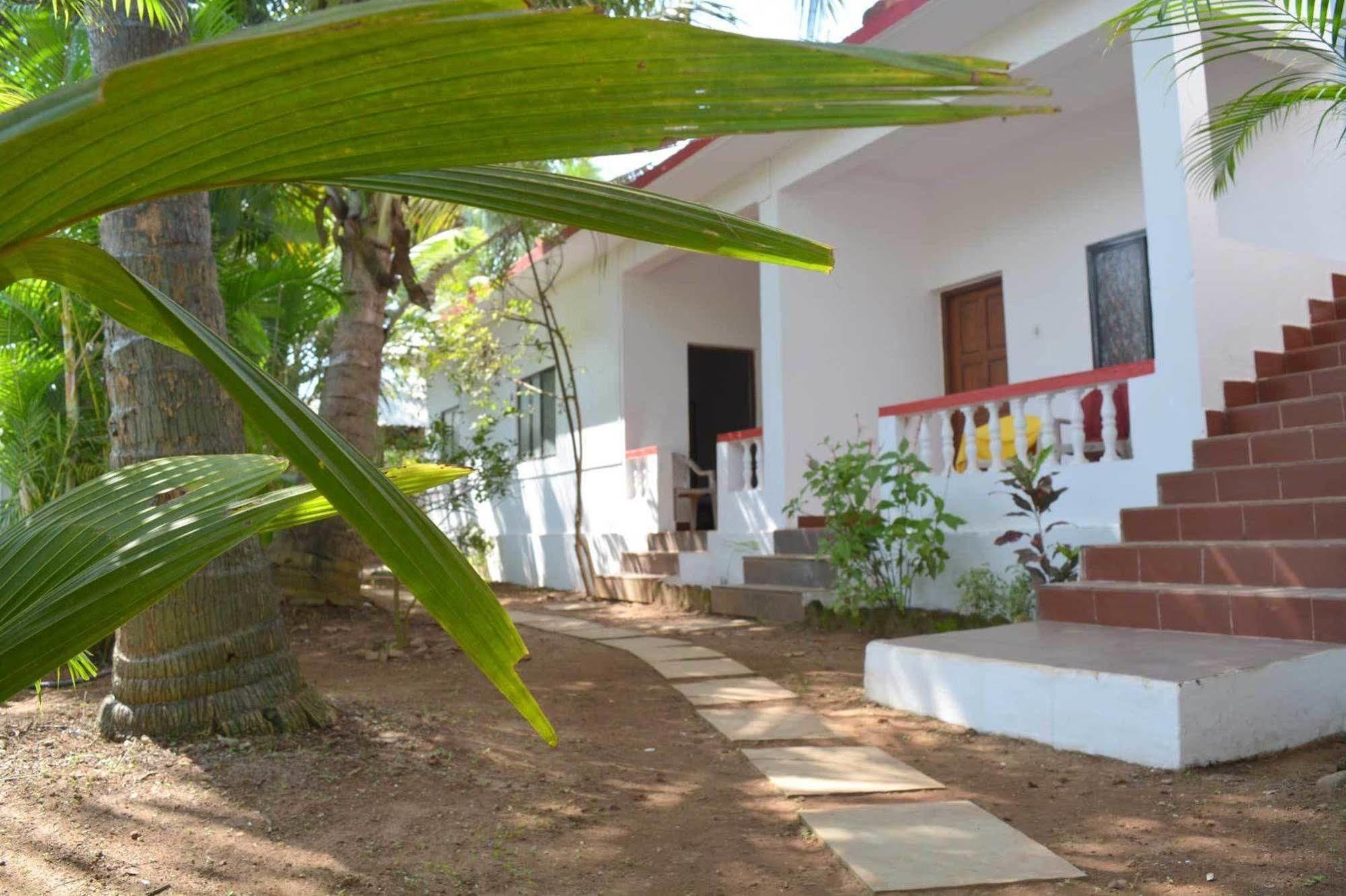 Seaprincess Guesthouse Anjuna Extérieur photo
